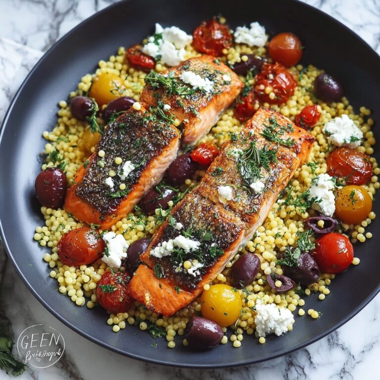 30-Minute Mediterranean Salmon in One-Pan Bliss Recipe